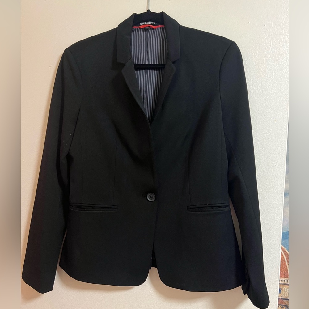 Classic Express Blazer 🖤